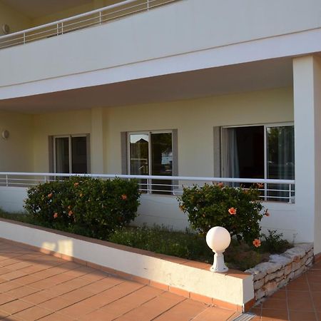 Bel appartement au bord de la mer de Porto de Mos Lagos Extérieur photo